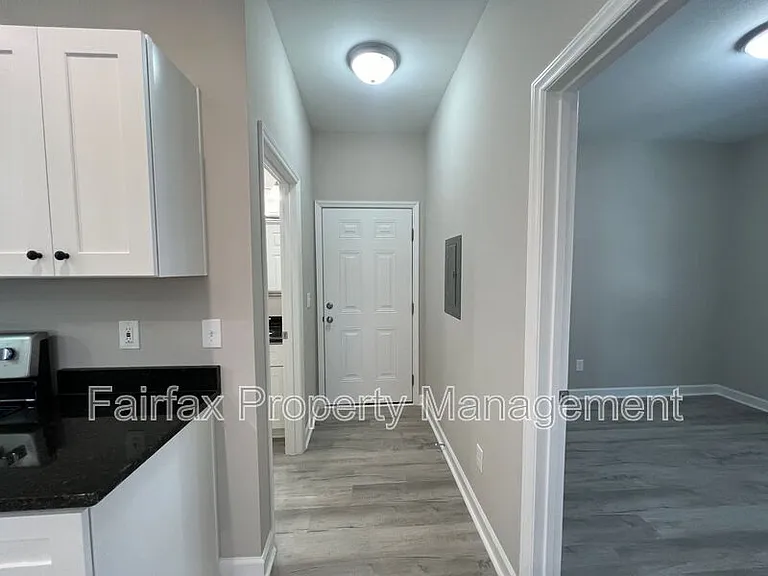 2313 Owen St #A — Photo 8