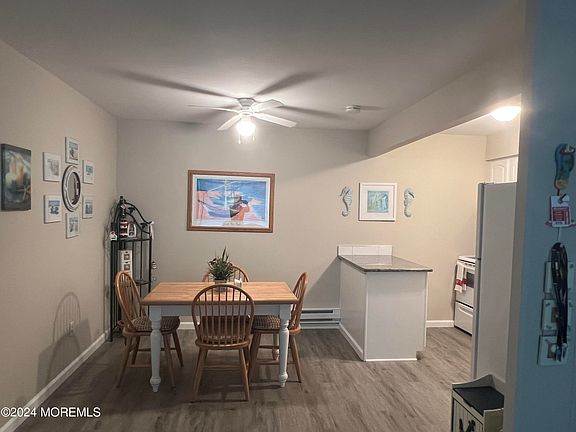 3rd image of 1382 Ocean Ave Unit A6