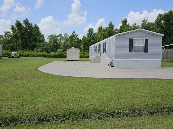 207 Bently Dr, Thibodaux, LA 70301