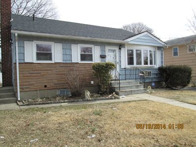 156 Sylvester St, Westbury, NY, 11590