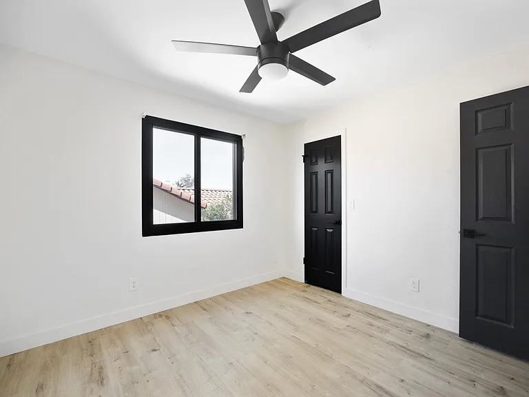 1441 N El Camino Dr — Photo 19