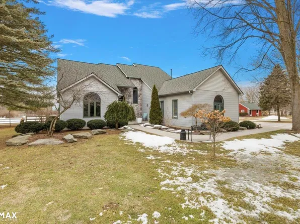 58827 Frost Rd, New Haven, MI 48048