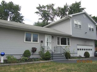 42 Grounds Pl, Albany, NY 12205