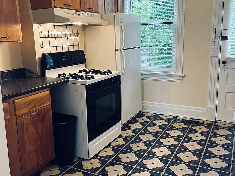 3747 Paxton Ave #1 — Photo 8