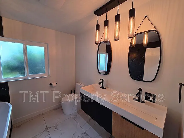 9 W Robinhood Dr — Photo 50