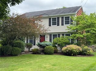 230 Thornton Cir S, Camillus, NY 13031