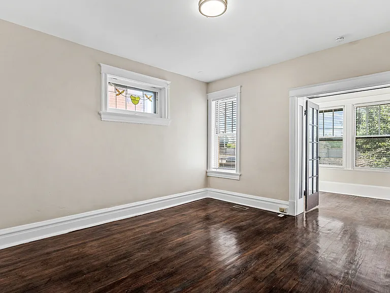 6026-28 Pershing Ave #6026 — Photo 21