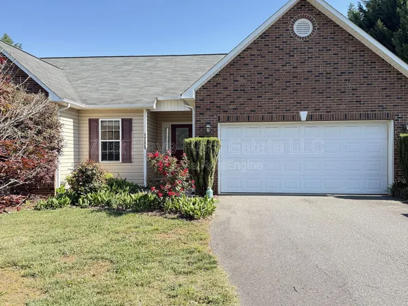 1798 Thomasville Rd, Conover, NC 28613