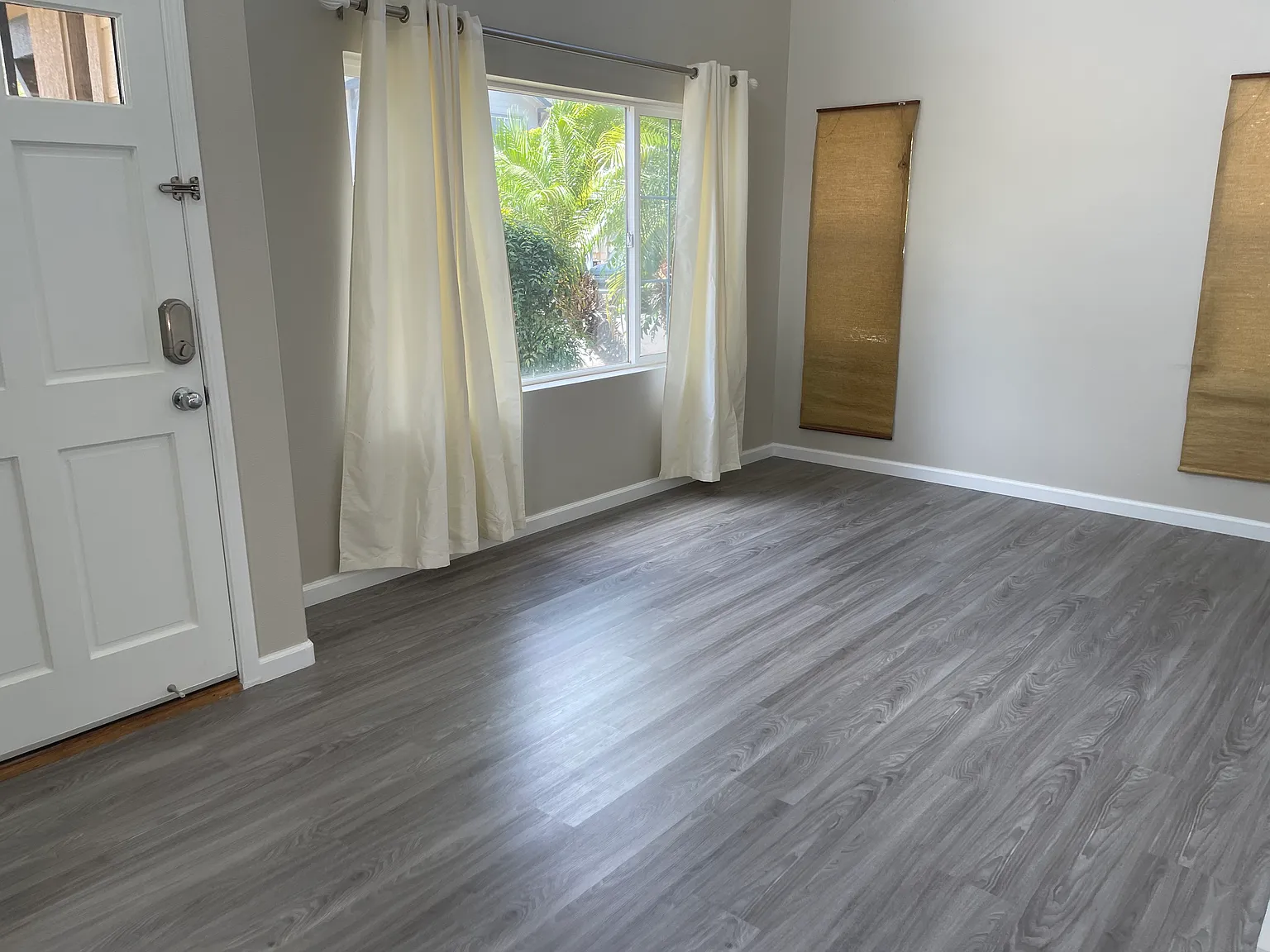 3 bed, 2.5 bath, 1552 sqft, $3,900 — Photo 2