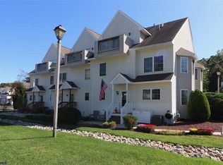 29 Patcong Dr, Egg Harbor Township, NJ 08234