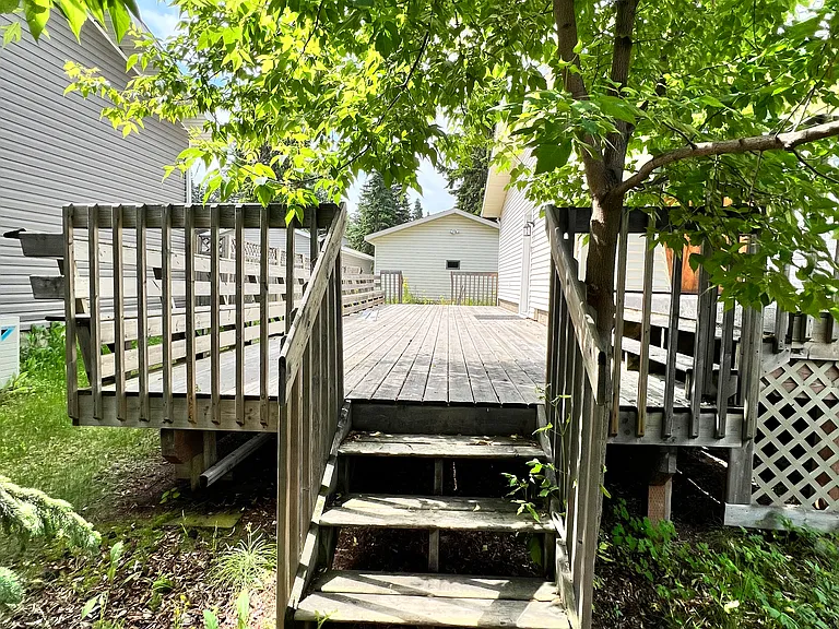221 Birch Ave — Photo 4