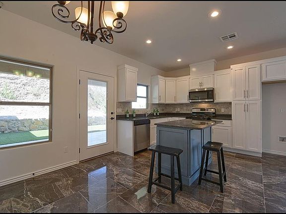 5th image of 6264 Escondido Dr #D