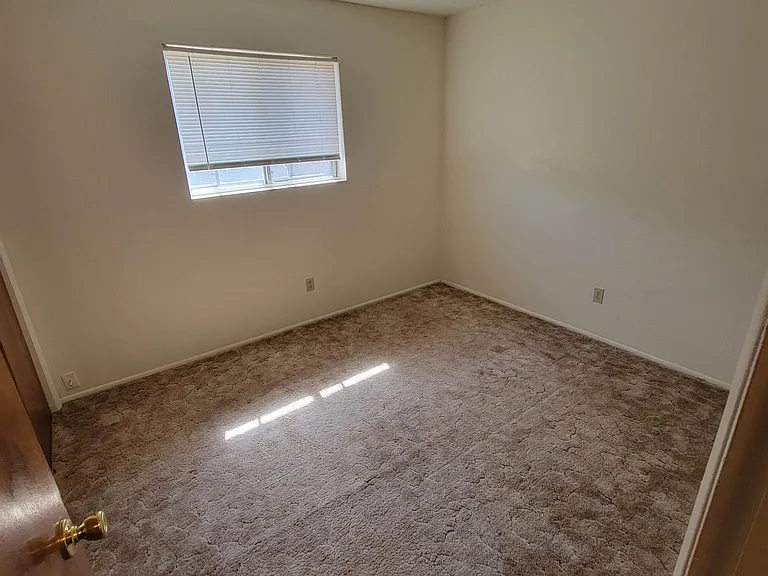 1209 Hilton Pl — Photo 9