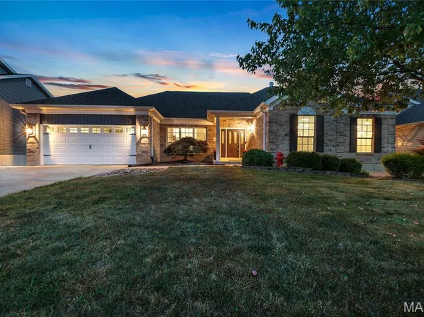 314 Pleasant Meadows Dr, Wentzville, MO 63385