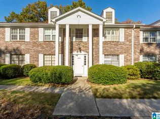 2100 Montreat Ln APT C, Vestavia, AL 35216