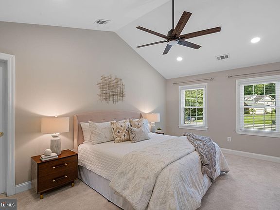 5th image of 3728 Spicewood Dr
