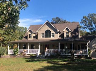 1166 N Tuckahoe Rd, Williamstown, NJ 08094