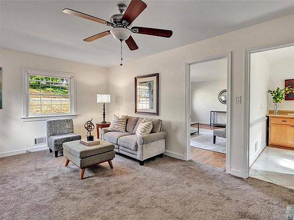 4th image of 5265 Gravelbrook Dr