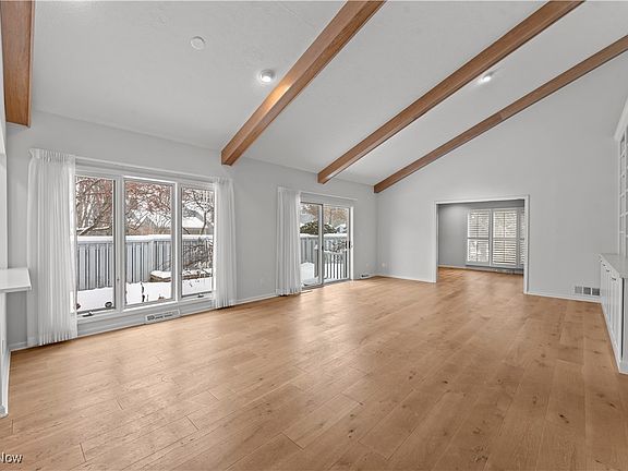 2nd image of 3885 Chestnut Ct #S-1