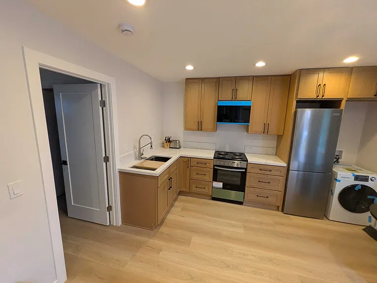 2322 Bonita St #B — Photo 1