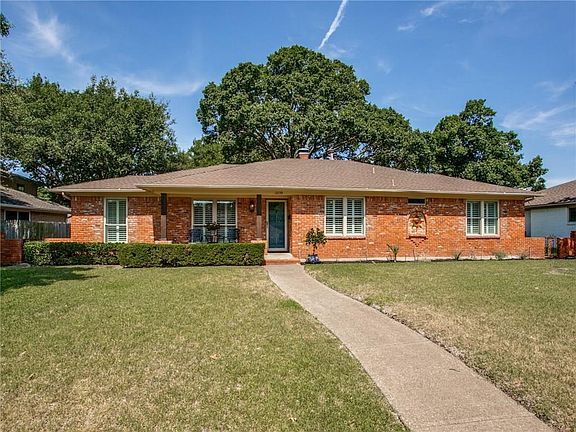4th image of 12139 Midlake Dr