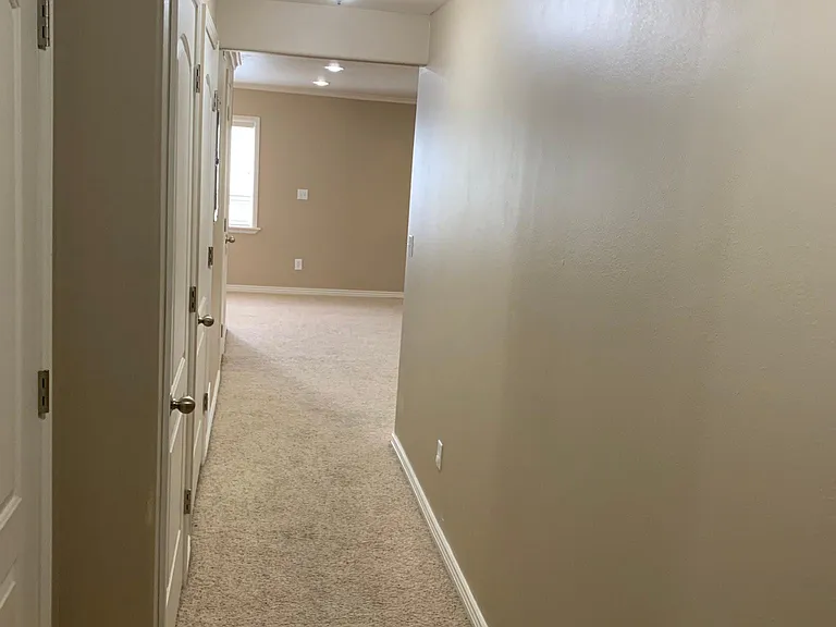 245 E July Ln — Photo 11