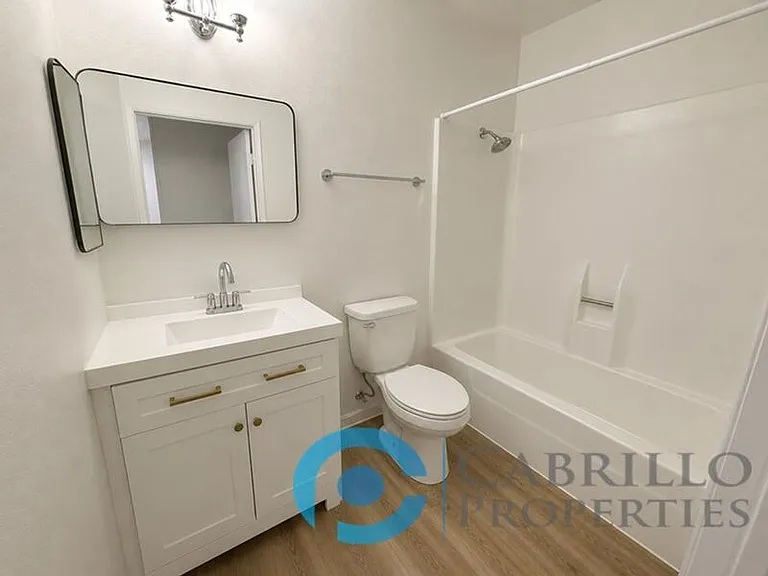 4825 70th St #4 — Photo 13