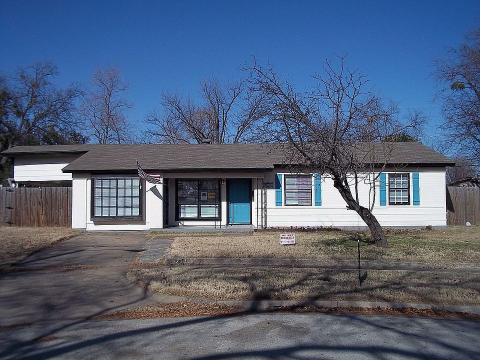 1st image of 710 Bradley Cir