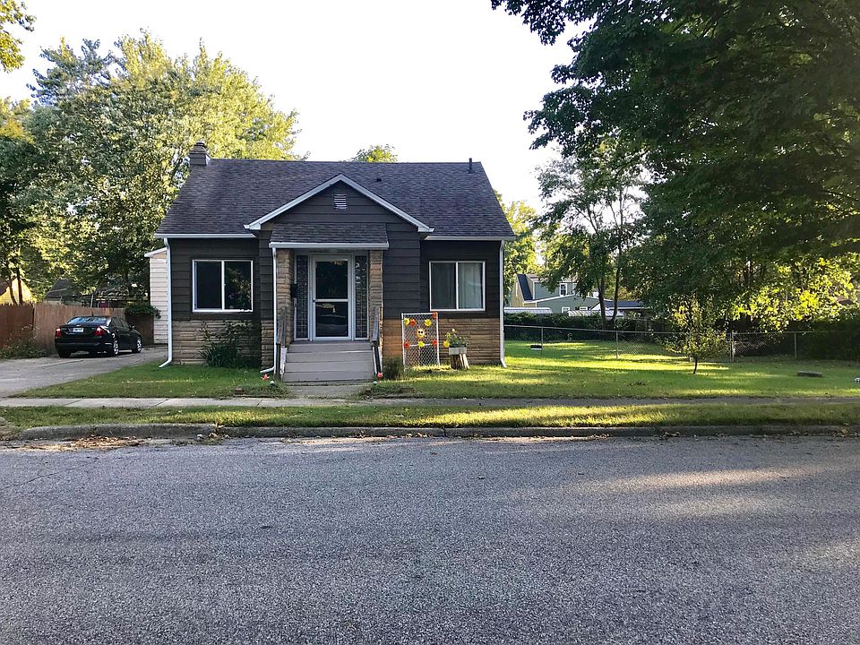 1st image of 1348 Louis St