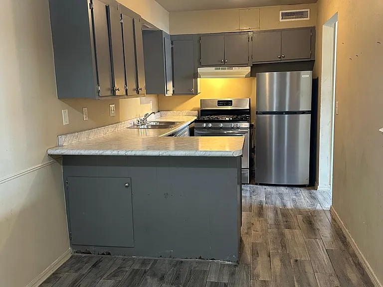 3536 NW 51st St #302 — Photo 11