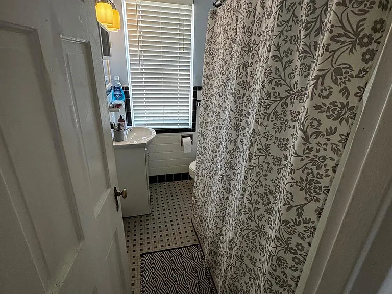 19 Auburn Ct #B — Photo 8