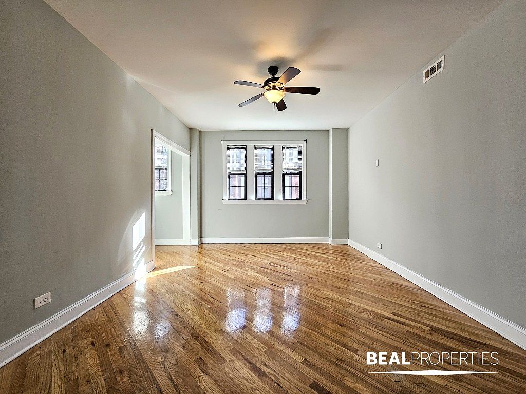 896 Green Bay Rd APT 8, IL 60093 Zillow