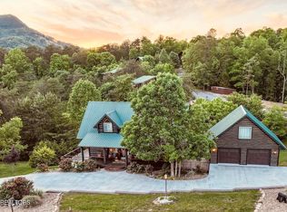 1347 Zachary Thomas Ln, Sevierville, TN 37876