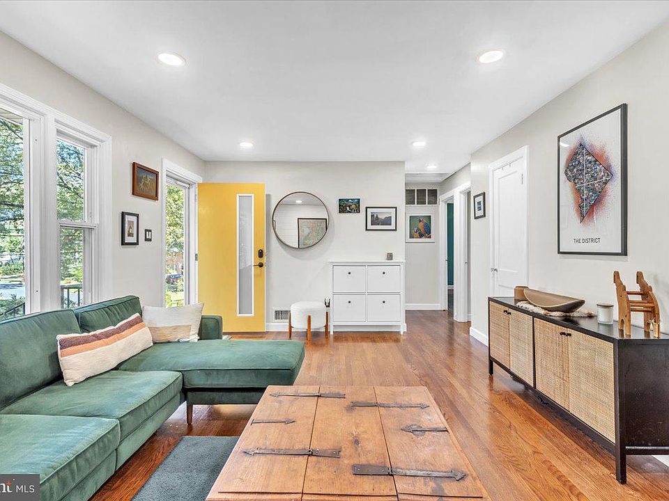 1st image of 6511 Berkshire Dr
