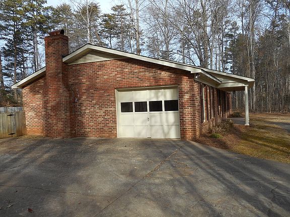 4th image of 309 Michelle Ln