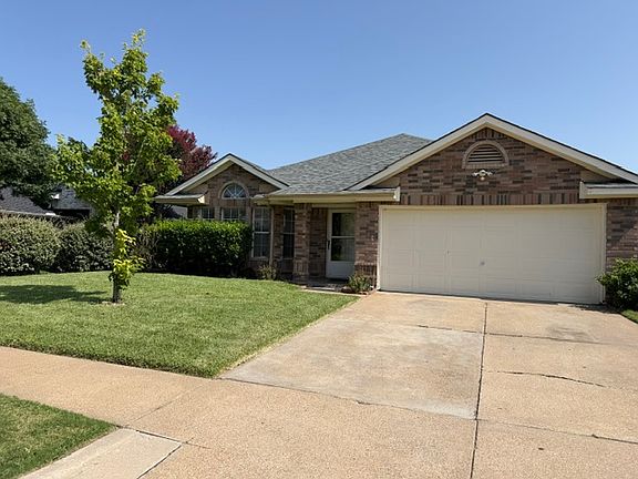 3rd image of 1117 Gordon Oaks Dr