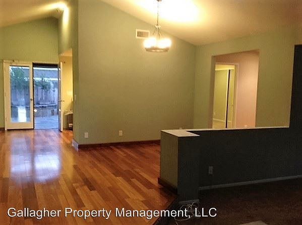 2nd image of 1544 Nantucket Ct