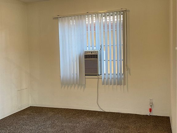 3rd image of 357 Grant St APT A
