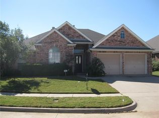 2308 Bear Run Rd, Arlington, TX 76001