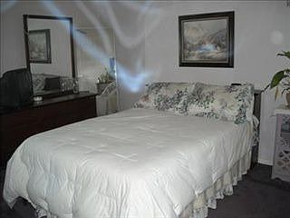 2nd image of 23990 Glenbrook Blvd