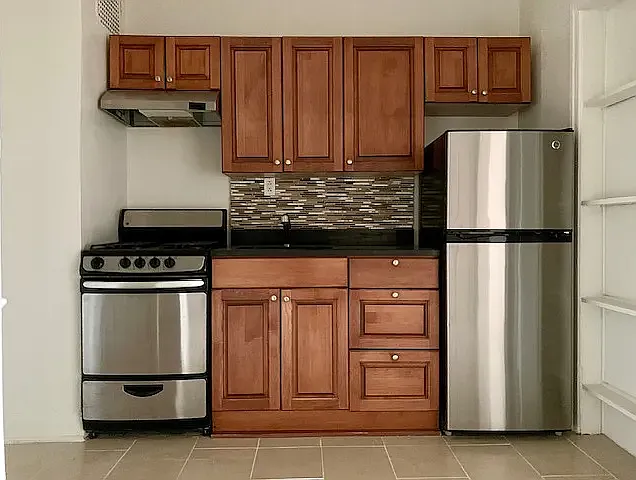 402 Ocean Pkwy #301 — Photo 1