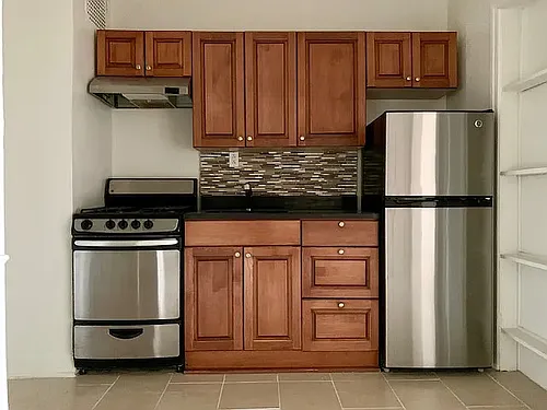 402 Ocean Pkwy #301 Photo 1