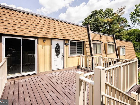 3rd image of 7932 Silverada Pl #126E