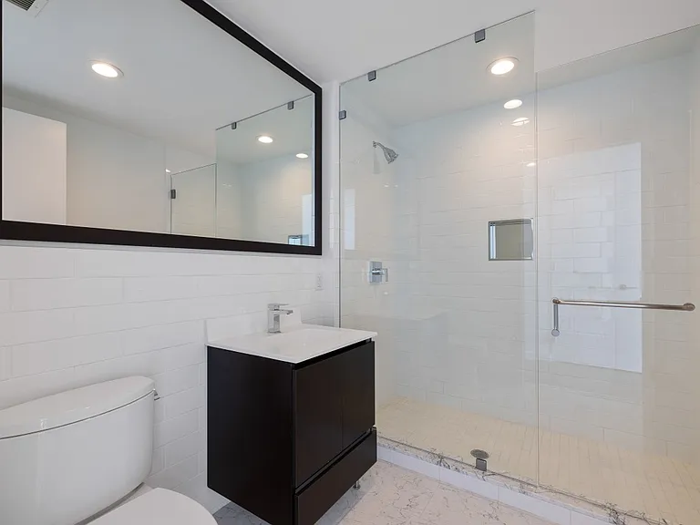 22-44 Jackson Ave #4805 — Photo 6