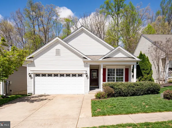 10 Dayton Cir, Fredericksburg, VA 22406