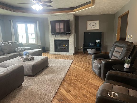 5th image of 2905 Dover Dr
