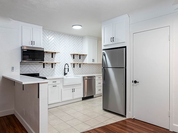 5th image of 661 N Pearl St #5