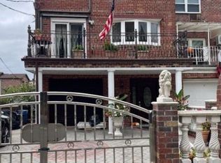 62-60 71st St FLOOR 3, Middle Village, NY 11379