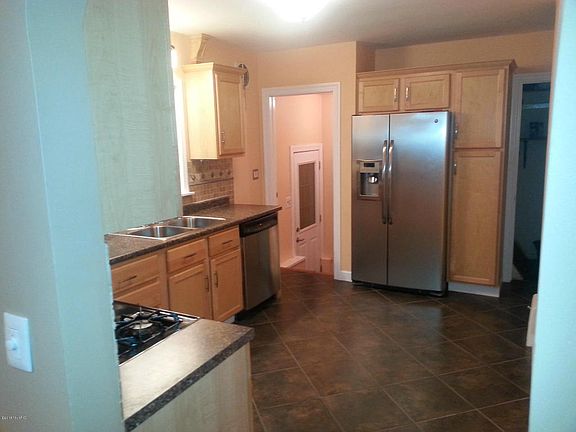 2nd image of 2654 Lake Michigan Dr NW