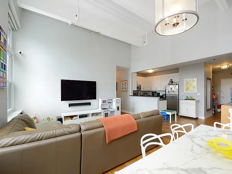 1500 Washington St #6X — Photo 3